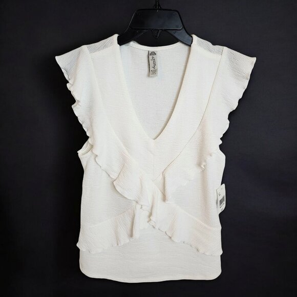 NWT American Rag Top Size Medium White Egret Ruffle V-Neck Sleeveless - Picture 3 of 9